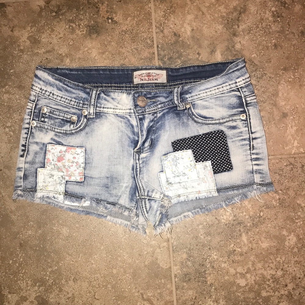 Iris Jeans distressed shorts